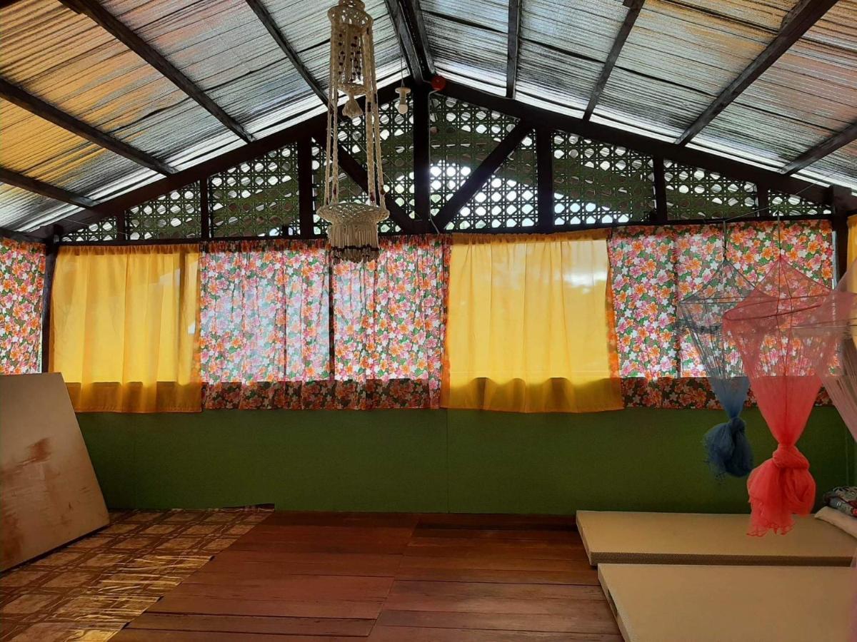 Roca'S Homestay Backpackers Chalet Batuan 外观 照片