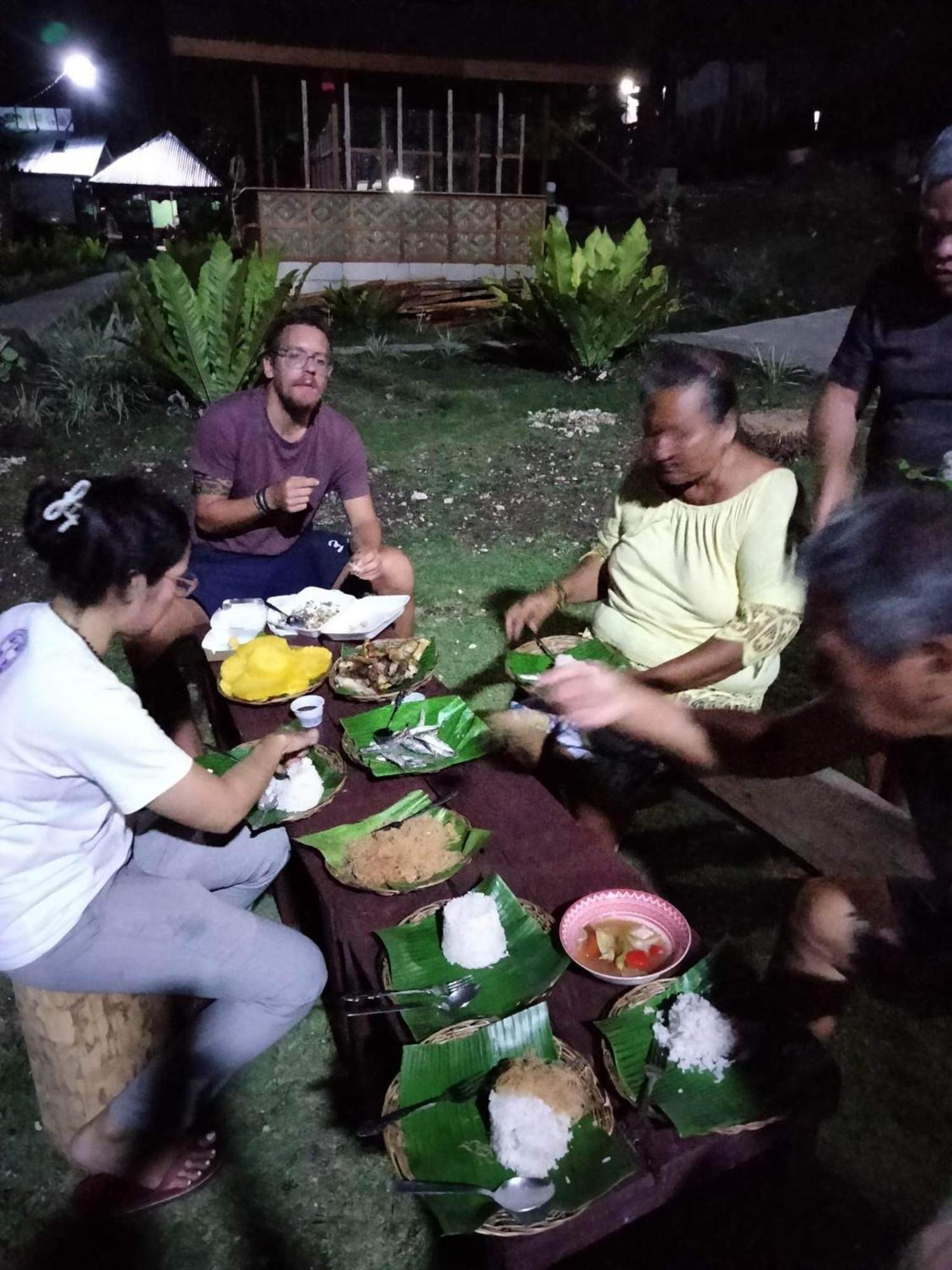 Roca'S Homestay Backpackers Chalet Batuan 外观 照片